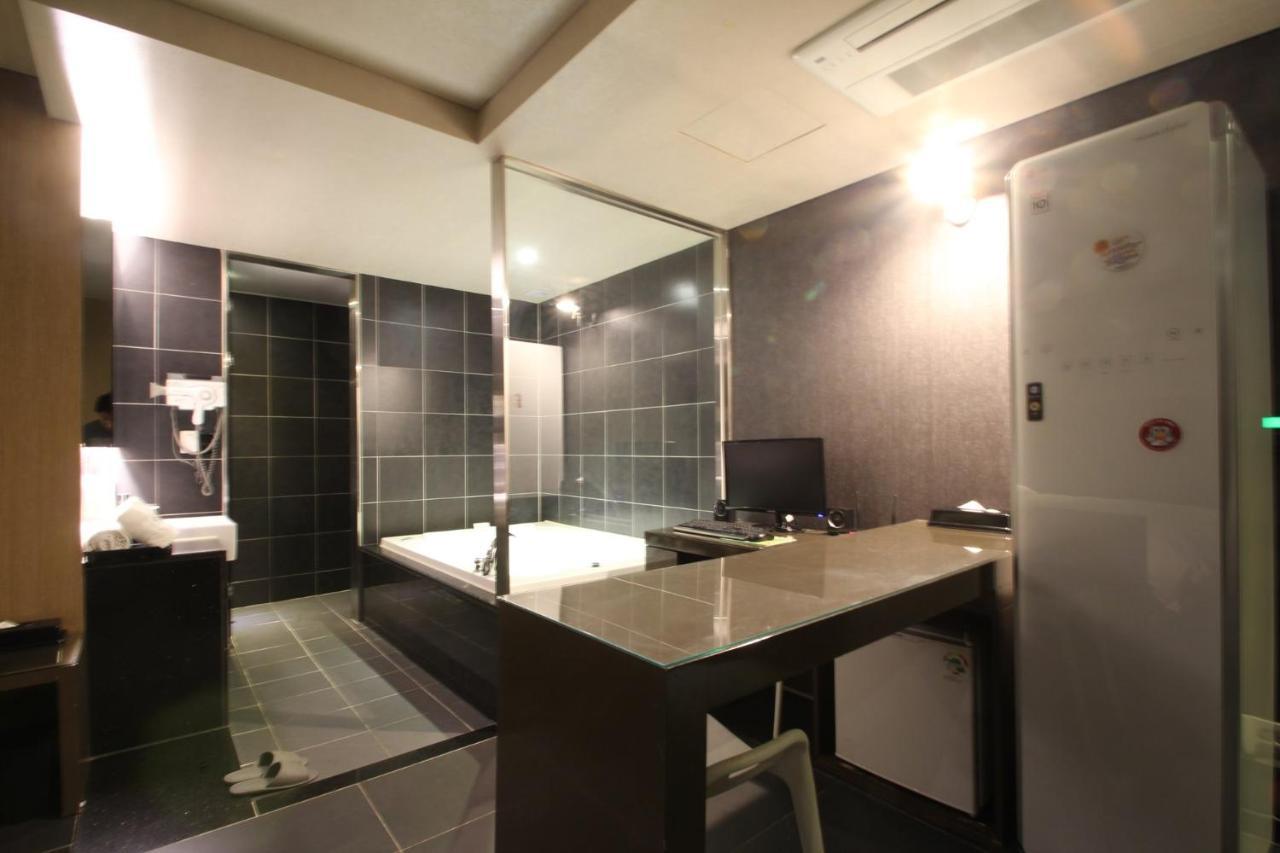 Haeundae Yeoubi Hotel بوسان المظهر الخارجي الصورة